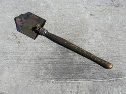 Folding GI Shovel - open image